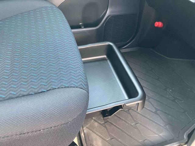 トールカスタムＧ９型ディスプレイオーディオ／ＴＶ／ＢＴ／ＵＳＢ　バックカメラ　全車速追従クルコン　ＬＥＤヘッドライト　オートライト　スマアシ　コーナーセンサー　電動駐車ブレーキ　キーフリー　革巻きステアリング　アルミ（千葉県）の中古車