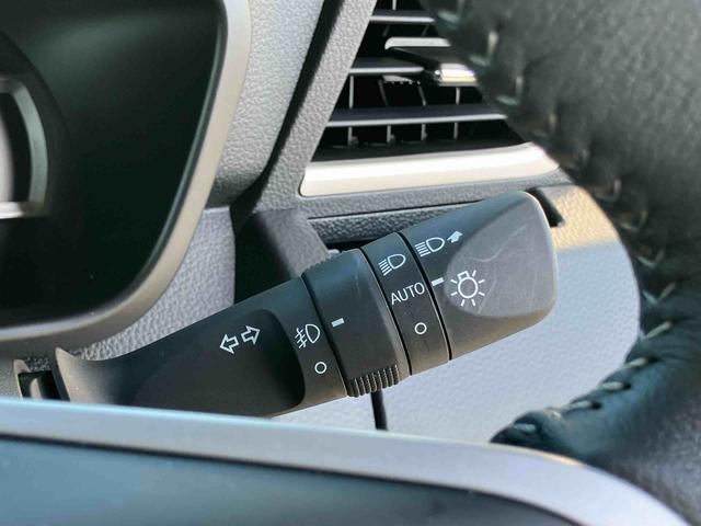 トールカスタムＧ９型ディスプレイオーディオ／ＴＶ／ＢＴ／ＵＳＢ　バックカメラ　全車速追従クルコン　ＬＥＤヘッドライト　オートライト　スマアシ　コーナーセンサー　電動駐車ブレーキ　キーフリー　革巻きステアリング　アルミ（千葉県）の中古車