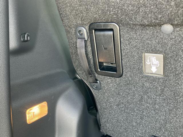 トールカスタムＧ９型ナビ／ＴＶ／ＤＶＤ／ＢＴ／ＵＳＢ　バックカメラ　全車速追従クルコン　ＬＥＤヘッドライト　オートライト　オートハイビーム　ＡＤＢ　スマアシ　前後コーナーセンサー　電動駐車ブレーキ　キーフリー　アルミ（千葉県）の中古車