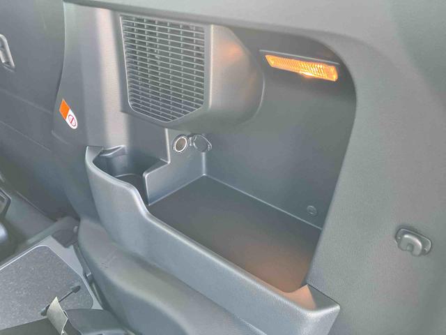 トールカスタムＧ９型ディスプレイオーディオ／ＴＶ／ＢＴ／ＵＳＢ　バックカメラ　全車速追従クルコン　ＬＥＤヘッドライト　オートライト　ＡＤＢ　革巻きハンドル　スマアシ　前後コーナーセンサ　電動駐車ブレーキ　キーフリー（千葉県）の中古車