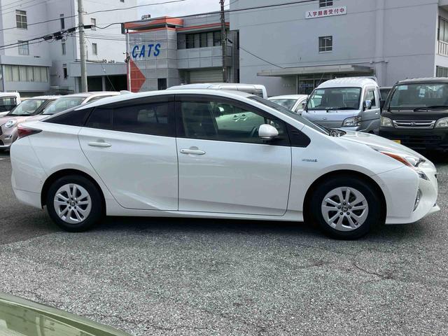 プリウスSセーフティプラスハイブリッド HDU ナビ/地デジ/BT/DVD バックカメラ ETC ドラレコ 全車速追従クルコン LEDヘッドライト オートライト オートハイビーム 衝突被害軽減ブレーキ 前後クリアランスセンサー(千葉県)の中古車