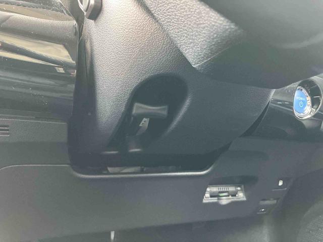 プリウスSセーフティプラスハイブリッド HDU ナビ/地デジ/BT/DVD バックカメラ ETC ドラレコ 全車速追従クルコン LEDヘッドライト オートライト オートハイビーム 衝突被害軽減ブレーキ 前後クリアランスセンサー(千葉県)の中古車