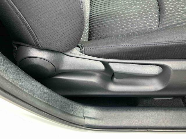 プリウスSセーフティプラスハイブリッド HDU ナビ/地デジ/BT/DVD バックカメラ ETC ドラレコ 全車速追従クルコン LEDヘッドライト オートライト オートハイビーム 衝突被害軽減ブレーキ 前後クリアランスセンサー(千葉県)の中古車