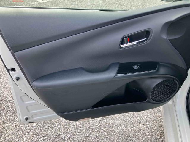 プリウスSセーフティプラスハイブリッド HDU ナビ/地デジ/BT/DVD バックカメラ ETC ドラレコ 全車速追従クルコン LEDヘッドライト オートライト オートハイビーム 衝突被害軽減ブレーキ 前後クリアランスセンサー(千葉県)の中古車