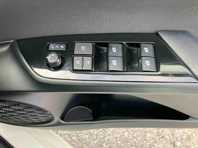 プリウスSセーフティプラスハイブリッド HDU ナビ/地デジ/BT/DVD バックカメラ ETC ドラレコ 全車速追従クルコン LEDヘッドライト オートライト オートハイビーム 衝突被害軽減ブレーキ 前後クリアランスセンサー(千葉県)の中古車