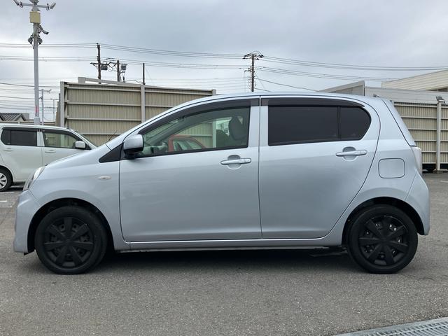 ピクシスエポックＬデジタルメーター　アイドリングストップ　盗難防止アラーム　サイドレバー式駐車ブレーキ　キーレスエントリー　マニュアルエアコン　パワーウィンドウ　ボディー同色ドアミラー　ハロゲンヘッドランプ（千葉県）の中古車