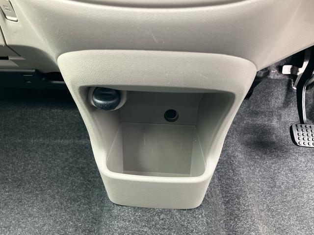 ピクシスエポックＬデジタルメーター　アイドリングストップ　盗難防止アラーム　サイドレバー式駐車ブレーキ　キーレスエントリー　マニュアルエアコン　パワーウィンドウ　ボディー同色ドアミラー　ハロゲンヘッドランプ（千葉県）の中古車