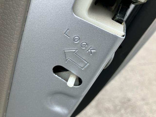 ピクシスエポックＬデジタルメーター　アイドリングストップ　盗難防止アラーム　サイドレバー式駐車ブレーキ　キーレスエントリー　マニュアルエアコン　パワーウィンドウ　ボディー同色ドアミラー　ハロゲンヘッドランプ（千葉県）の中古車