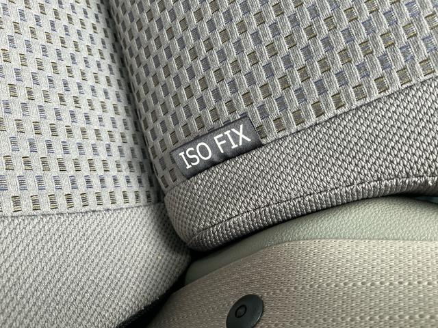 ピクシスエポックＬデジタルメーター　アイドリングストップ　盗難防止アラーム　サイドレバー式駐車ブレーキ　キーレスエントリー　マニュアルエアコン　パワーウィンドウ　ボディー同色ドアミラー　ハロゲンヘッドランプ（千葉県）の中古車