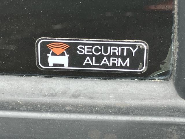 ピクシスエポックＬデジタルメーター　アイドリングストップ　盗難防止アラーム　サイドレバー式駐車ブレーキ　キーレスエントリー　マニュアルエアコン　パワーウィンドウ　ボディー同色ドアミラー　ハロゲンヘッドランプ（千葉県）の中古車