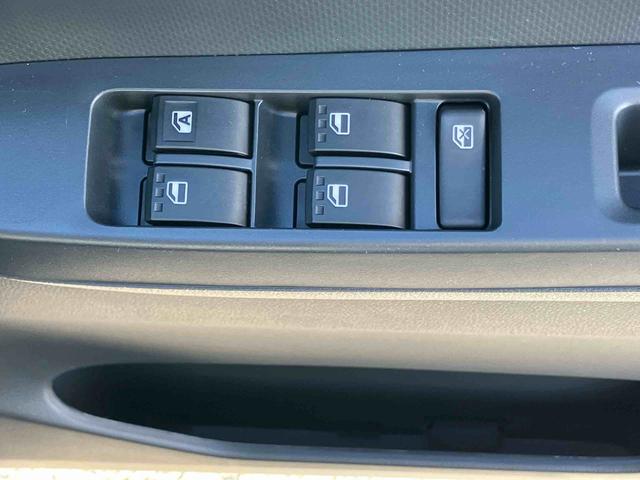 ミライースＬ　ＳＡIIIＣＤチューナー：ＡＭ／ＦＭラジオ　ＡＵＸ　衝突被害軽減ブレーキ　ハロゲンヘッドランプ　オートライト　オートハイビーム　前後コーナーセンサー　盗難防止警報　サイドレバー式駐車ブレーキ　デジタルメーター（千葉県）の中古車