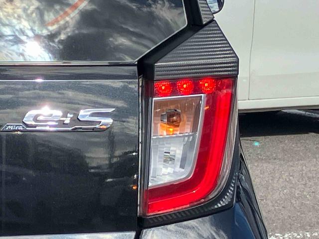 ミライースＬ　ＳＡIIIＣＤチューナー：ＡＭ／ＦＭラジオ　ＡＵＸ　衝突被害軽減ブレーキ　ハロゲンヘッドランプ　オートライト　オートハイビーム　前後コーナーセンサー　盗難防止警報　サイドレバー式駐車ブレーキ　デジタルメーター（千葉県）の中古車