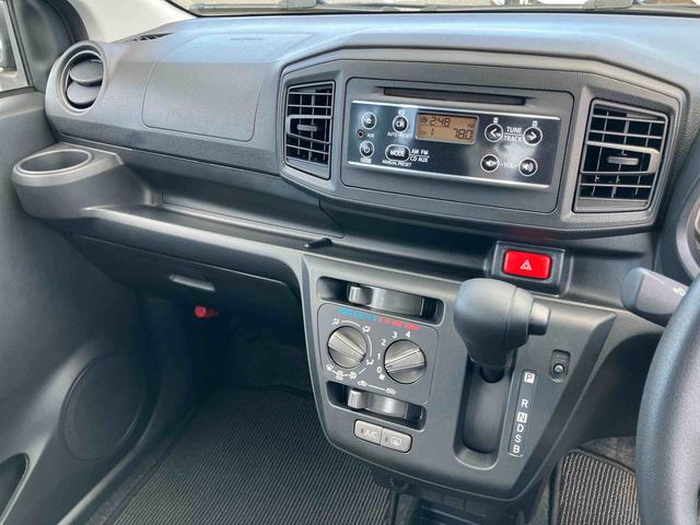 ミライースＬ　ＳＡIIIＣＤチューナー：ＡＭ／ＦＭラジオ　ＡＵＸ　衝突被害軽減ブレーキ　ハロゲンヘッドランプ　オートライト　オートハイビーム　前後コーナーセンサー　盗難防止警報　サイドレバー式駐車ブレーキ　デジタルメーター（千葉県）の中古車