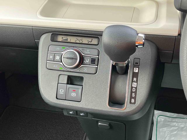 ムーヴキャンバスストライプスＧナビ／ＢＴ／ＴＶ／ＤＩＳＣ／バックカメラ／ステアリングスイッチ　両側パワスラ　ＬＥＤヘッド／フォグランプ　シートヒーター　保温カップホルダー　電動駐車ブレーキ　置きラクＢＯＸ　衝突被害軽減ブレーキ（千葉県）の中古車