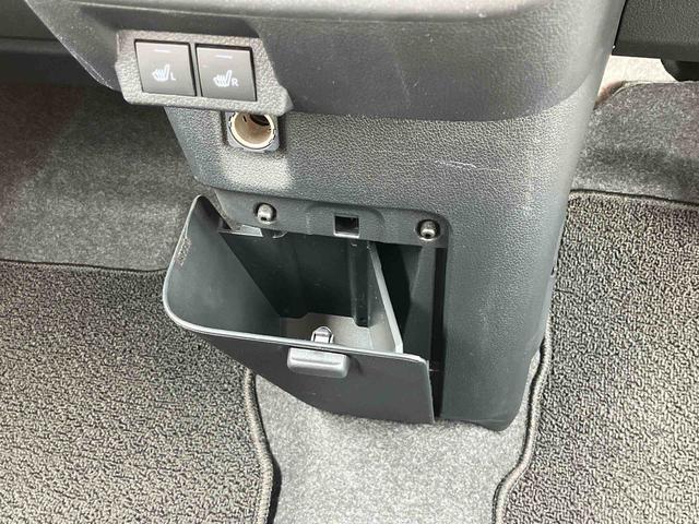 ムーヴキャンバスストライプスＧナビ／ＢＴ／ＴＶ／ＤＩＳＣ／バックカメラ／ステアリングスイッチ　両側パワスラ　ＬＥＤヘッド／フォグランプ　シートヒーター　保温カップホルダー　電動駐車ブレーキ　置きラクＢＯＸ　衝突被害軽減ブレーキ（千葉県）の中古車