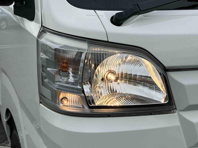 ハイゼットトラックスタンダード　農用スペシャル４ＷＤ　５ＭＴ　４枚リーフ　荷台三方開　荷台作業灯　リヤゲートチェーン　バッテリーカバー　リヤデフロック　スピーカー一体型ＡＭ／ＦＭラジオ　マニュアルエアコン　パワーステアリング　ハロゲンヘッドランプ（千葉県）の中古車