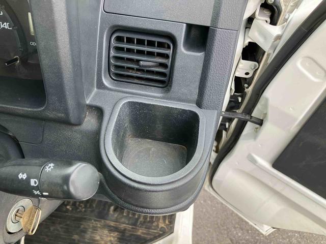 ハイゼットトラックスタンダード　農用スペシャル４ＷＤ　５ＭＴ　４枚リーフ　荷台三方開　荷台作業灯　リヤゲートチェーン　バッテリーカバー　リヤデフロック　スピーカー一体型ＡＭ／ＦＭラジオ　マニュアルエアコン　パワーステアリング　ハロゲンヘッドランプ（千葉県）の中古車