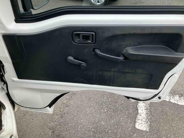 ハイゼットトラックスタンダード　農用スペシャル４ＷＤ　５ＭＴ　４枚リーフ　荷台三方開　荷台作業灯　リヤゲートチェーン　バッテリーカバー　リヤデフロック　スピーカー一体型ＡＭ／ＦＭラジオ　マニュアルエアコン　パワーステアリング　ハロゲンヘッドランプ（千葉県）の中古車