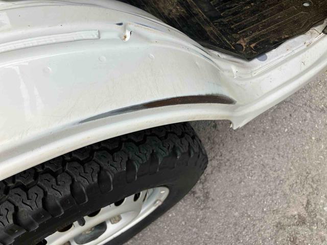 ハイゼットトラックスタンダード　農用スペシャル４ＷＤ　５ＭＴ　４枚リーフ　荷台三方開　荷台作業灯　リヤゲートチェーン　バッテリーカバー　リヤデフロック　スピーカー一体型ＡＭ／ＦＭラジオ　マニュアルエアコン　パワーステアリング　ハロゲンヘッドランプ（千葉県）の中古車