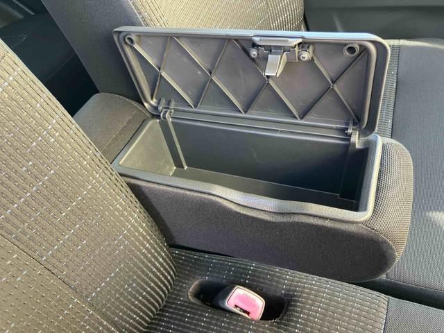 ムーヴカスタム　Ｇバックカメラ連動ワンセグナビ　ＴＶナビキット　ＥＴＣ　オーバーヘッドコンソール　照明．バニティーミラー付き左右サンバイザー　プッシュエンジンスタート　キーフリーシステム　アイドリングストップ（千葉県）の中古車