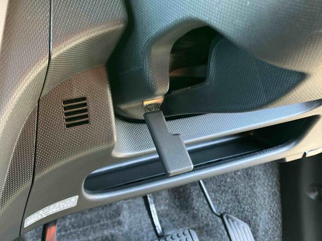 ムーヴカスタム　Ｇバックカメラ連動ワンセグナビ　ＴＶナビキット　ＥＴＣ　オーバーヘッドコンソール　照明．バニティーミラー付き左右サンバイザー　プッシュエンジンスタート　キーフリーシステム　アイドリングストップ（千葉県）の中古車