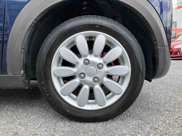 アルトラパンFリミテッドCDチューナー ETC HIDヘッドライト 14インチアルミ ドアミラーウインカー スマートキー オートAC 運転席シートヒーター/リフター 照明/バニディミラー付きサンバイザー 衝突被害軽減ブレーキ(千葉県)の中古車