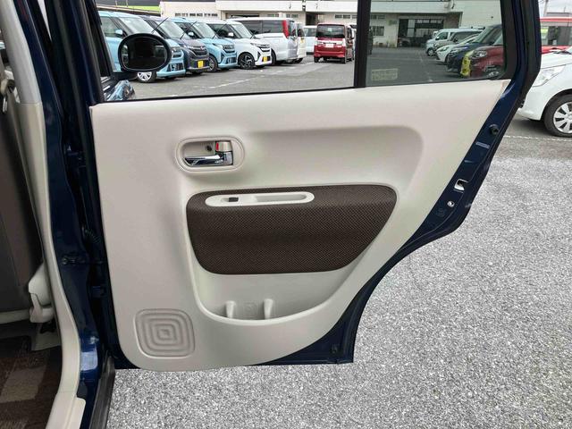 アルトラパンFリミテッドCDチューナー ETC HIDヘッドライト 14インチアルミ ドアミラーウインカー スマートキー オートAC 運転席シートヒーター/リフター 照明/バニディミラー付きサンバイザー 衝突被害軽減ブレーキ(千葉県)の中古車