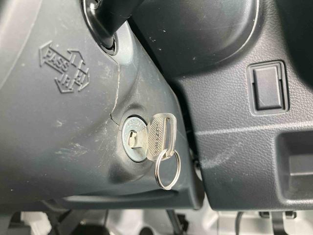 キャリイトラックＫＣエアコン・パワステ　４ＷＤＡＭ／ＦＭラジオ／４ＷＤ／３速オートマチック／ラバーマット／荷台マット／ゲートプロテクター／エアコン／パワーステアリング／バイザー（千葉県）の中古車