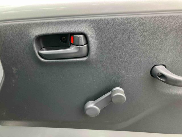 キャリイトラックＫＣエアコン・パワステ　４ＷＤＡＭ／ＦＭラジオ／４ＷＤ／３速オートマチック／ラバーマット／荷台マット／ゲートプロテクター／エアコン／パワーステアリング／バイザー（千葉県）の中古車