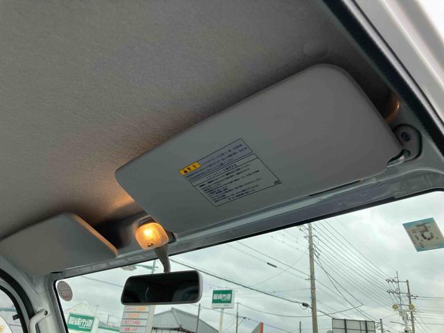 キャリイトラックＫＣエアコン・パワステ　４ＷＤＡＭ／ＦＭラジオ／４ＷＤ／３速オートマチック／ラバーマット／荷台マット／ゲートプロテクター／エアコン／パワーステアリング／バイザー（千葉県）の中古車