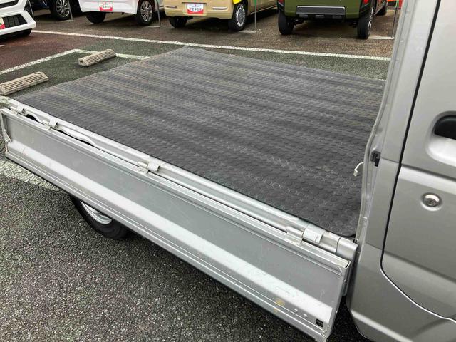 キャリイトラックKCエアコン・パワステ 4WDAM/FMラジオ/4WD/3速オートマチック/ラバーマット/荷台マット/ゲートプロテクター/エアコン/パワーステアリング/バイザー(千葉県)の中古車