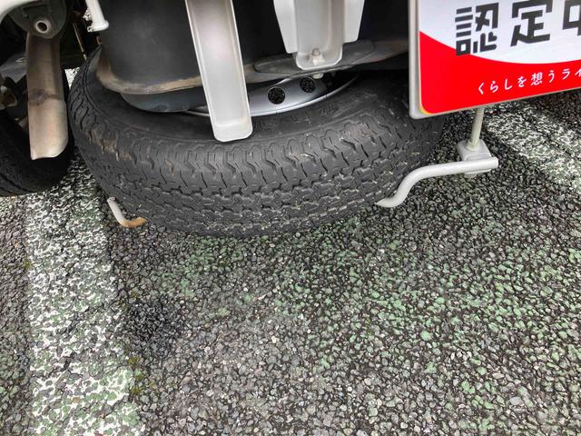 キャリイトラックKCエアコン・パワステ 4WDAM/FMラジオ/4WD/3速オートマチック/ラバーマット/荷台マット/ゲートプロテクター/エアコン/パワーステアリング/バイザー(千葉県)の中古車