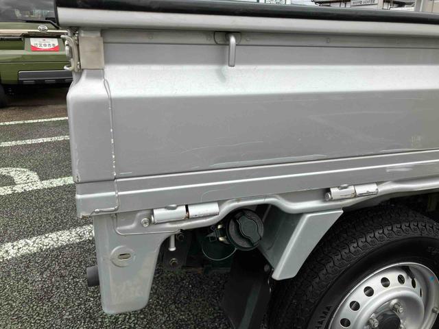 キャリイトラックKCエアコン・パワステ 4WDAM/FMラジオ/4WD/3速オートマチック/ラバーマット/荷台マット/ゲートプロテクター/エアコン/パワーステアリング/バイザー(千葉県)の中古車