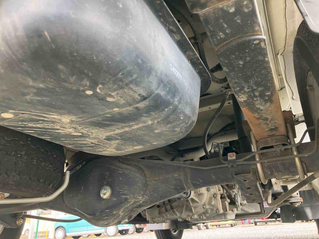 キャリイトラックKCエアコン・パワステ 4WDAM/FMラジオ/4WD/3速オートマチック/ラバーマット/荷台マット/ゲートプロテクター/エアコン/パワーステアリング/バイザー(千葉県)の中古車