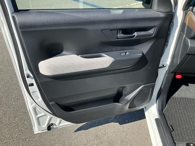 ムーヴＸ両側スライドドア（左側電動）　バックカメラ　ＬＥＤヘッドライト　オートライト　オートハイビーム　衝突被害軽減ブレーキ　前後コーナーセンサー　キーフリー　盗難防止アラーム　足踏み式駐車ブレーキ　ステリモ（千葉県）の中古車