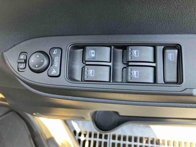 タントファンクロスターボターボ　バックカメラ　ルーフレール　両側電動スライドドア　ＬＥＤヘッドライト　オートライト　シートヒーター　スマアシ　前後コーナーセンサー　電動駐車ブレーキ　キーフリー　盗難防止警報　アルミホイール（千葉県）の中古車