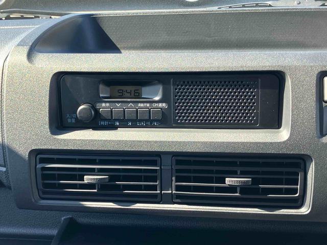 ハイゼットカーゴデラックス衝突被害軽減ブレーキ 誤発進抑制制御 横滑り防止装置 オートライト オートハイビーム 前後コーナーセンサー オーバーヘッドシェルフ アイドリングストップ パワーウィンドウ スモークドガラス キーレス(千葉県)の中古車