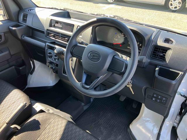 ハイゼットカーゴデラックス衝突被害軽減ブレーキ 誤発進抑制制御 横滑り防止装置 オートライト オートハイビーム 前後コーナーセンサー オーバーヘッドシェルフ アイドリングストップ パワーウィンドウ スモークドガラス キーレス(千葉県)の中古車