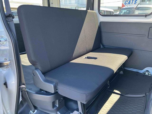 ハイゼットカーゴデラックス衝突被害軽減ブレーキ 誤発進抑制制御 横滑り防止装置 オートライト オートハイビーム 前後コーナーセンサー オーバーヘッドシェルフ アイドリングストップ パワーウィンドウ スモークドガラス キーレス(千葉県)の中古車