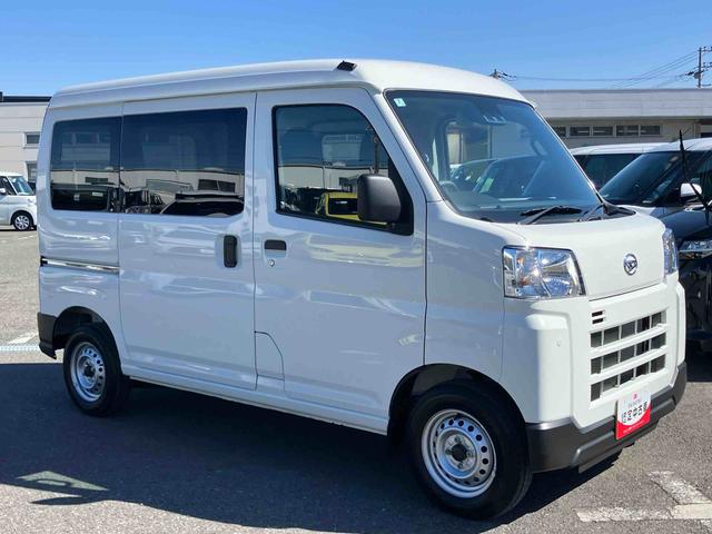 ハイゼットカーゴデラックス衝突被害軽減ブレーキ 誤発進抑制制御 横滑り防止装置 オートライト オートハイビーム 前後コーナーセンサー オーバーヘッドシェルフ アイドリングストップ パワーウィンドウ スモークドガラス キーレス(千葉県)の中古車