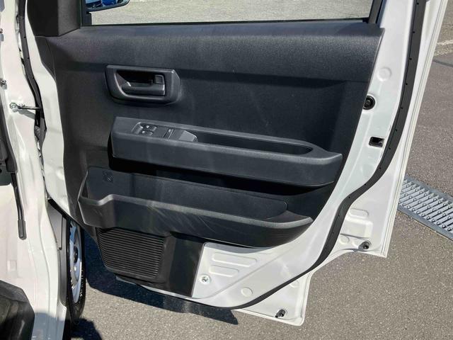 ハイゼットカーゴデラックス衝突被害軽減ブレーキ 誤発進抑制制御 横滑り防止装置 オートライト オートハイビーム 前後コーナーセンサー オーバーヘッドシェルフ アイドリングストップ パワーウィンドウ スモークドガラス キーレス(千葉県)の中古車