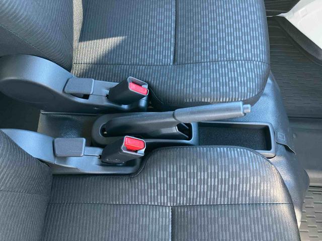 ハイゼットカーゴデラックス衝突被害軽減ブレーキ 誤発進抑制制御 横滑り防止装置 オートライト オートハイビーム 前後コーナーセンサー オーバーヘッドシェルフ アイドリングストップ パワーウィンドウ スモークドガラス キーレス(千葉県)の中古車