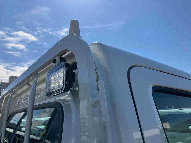 ハイゼットトラックスタンダード　農用スペシャル４ＷＤ　５速ＭＴ　荷台三方開　リヤ４枚リーフ　ＬＥＤ荷台作業灯　バッテリーカバー　リヤデフロック　ＡＣ／ＰＳ　ハロゲンヘッドランプ　大型ヘッドレスト　サイドレバー式駐車ブレーキ　アシストグリップ（千葉県）の中古車