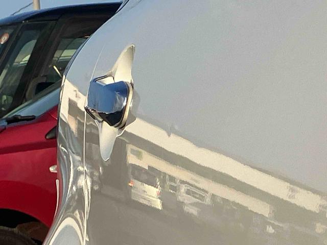 アクアＳナビ／ＢＴ／ＴＶ／ＤＩＳＣ／バックカメラ　ＥＴＣ　モデリスタエアロ　ＬＥＤフォグランプ　ドアミラーウインカー　スマートキー　オートエアコン　電動格納ドアミラー　運転席シートリフター　横滑り防止装置（千葉県）の中古車