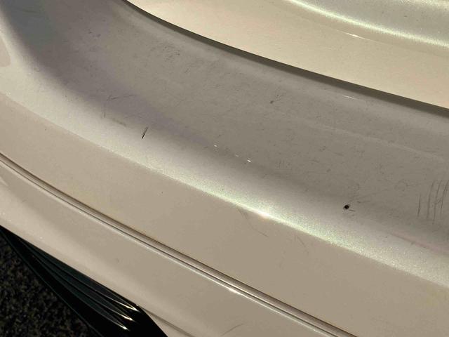 アクアＳナビ／ＢＴ／ＴＶ／ＤＩＳＣ／バックカメラ　ＥＴＣ　モデリスタエアロ　ＬＥＤフォグランプ　ドアミラーウインカー　スマートキー　オートエアコン　電動格納ドアミラー　運転席シートリフター　横滑り防止装置（千葉県）の中古車