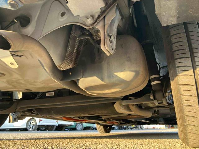 アクアＳナビ／ＢＴ／ＴＶ／ＤＩＳＣ／バックカメラ　ＥＴＣ　モデリスタエアロ　ＬＥＤフォグランプ　ドアミラーウインカー　スマートキー　オートエアコン　電動格納ドアミラー　運転席シートリフター　横滑り防止装置（千葉県）の中古車