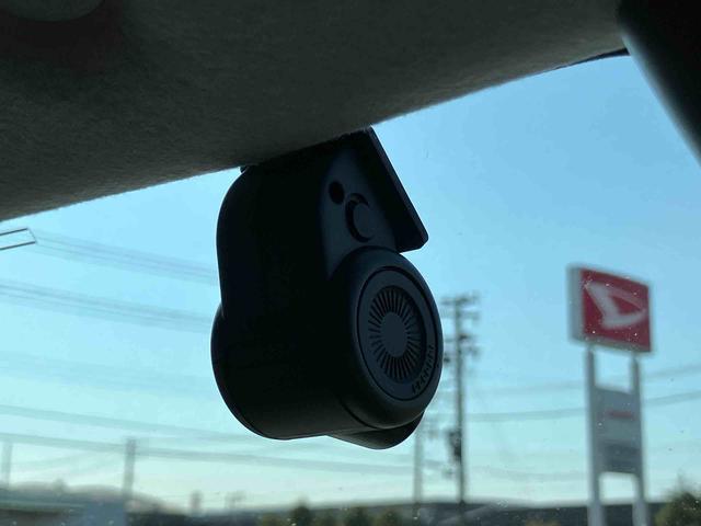 トールカスタムＧ　ターボターボ　ナビ／ＴＶ／ＤＶＤ／ＢＴ／ＵＳＢ　全周囲カメラ　全車速追従クルコン　ＬＥＤヘッドライト　オートライト　オートハイビーム　スマアシ　コーナーセンサー　電動駐車ブレーキ　キーフリー　アルミホイール（千葉県）の中古車