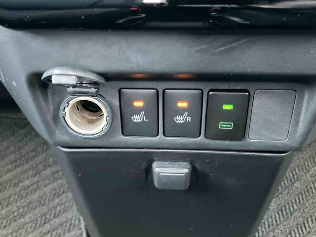 トールカスタムＧ　ターボターボ　ナビ／ＴＶ／ＤＶＤ／ＢＴ／ＵＳＢ　全周囲カメラ　全車速追従クルコン　ＬＥＤヘッドライト　オートライト　オートハイビーム　スマアシ　コーナーセンサー　電動駐車ブレーキ　キーフリー　アルミホイール（千葉県）の中古車