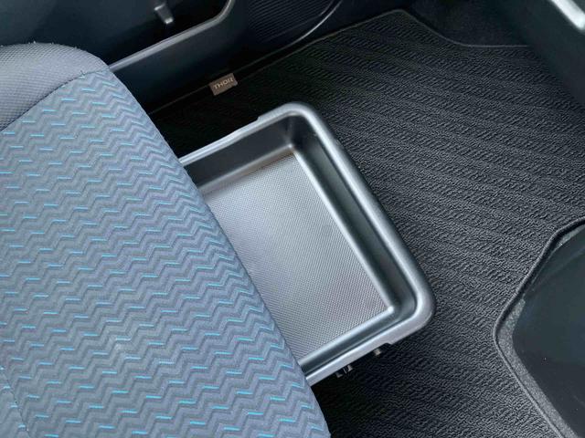 トールカスタムＧ　ターボターボ　ナビ／ＴＶ／ＤＶＤ／ＢＴ／ＵＳＢ　全周囲カメラ　全車速追従クルコン　ＬＥＤヘッドライト　オートライト　オートハイビーム　スマアシ　コーナーセンサー　電動駐車ブレーキ　キーフリー　アルミホイール（千葉県）の中古車