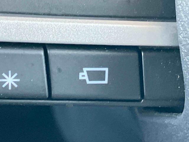 トールカスタムＧ　ターボターボ　ナビ／ＴＶ／ＤＶＤ／ＢＴ／ＵＳＢ　全周囲カメラ　全車速追従クルコン　ＬＥＤヘッドライト　オートライト　オートハイビーム　スマアシ　コーナーセンサー　電動駐車ブレーキ　キーフリー　アルミホイール（千葉県）の中古車